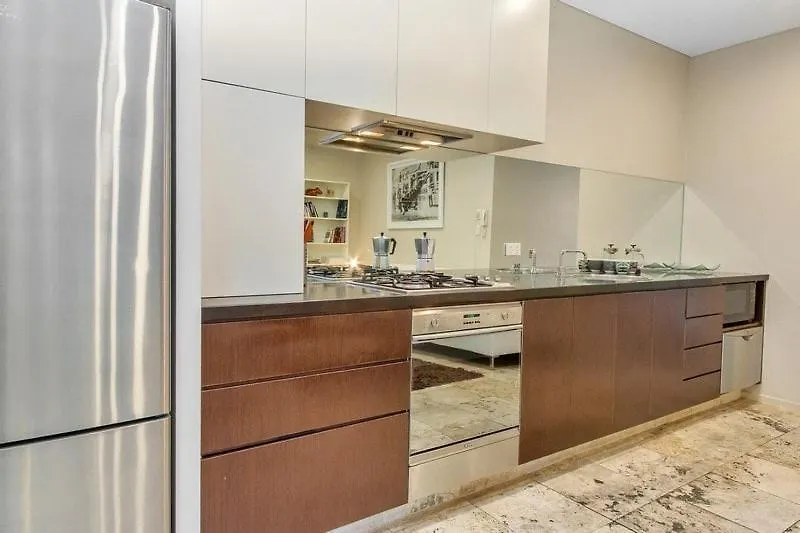 2 Bed 2 Bath Modern Townhouse In Heart Of Adelaide Villa Australië